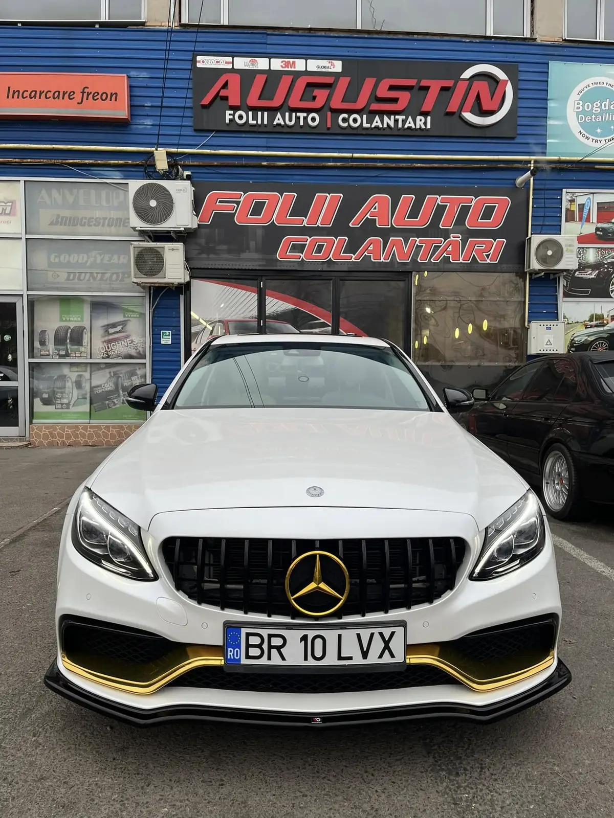 Lucrare de colantare auto la AutoGlass Galați — fotografia 4