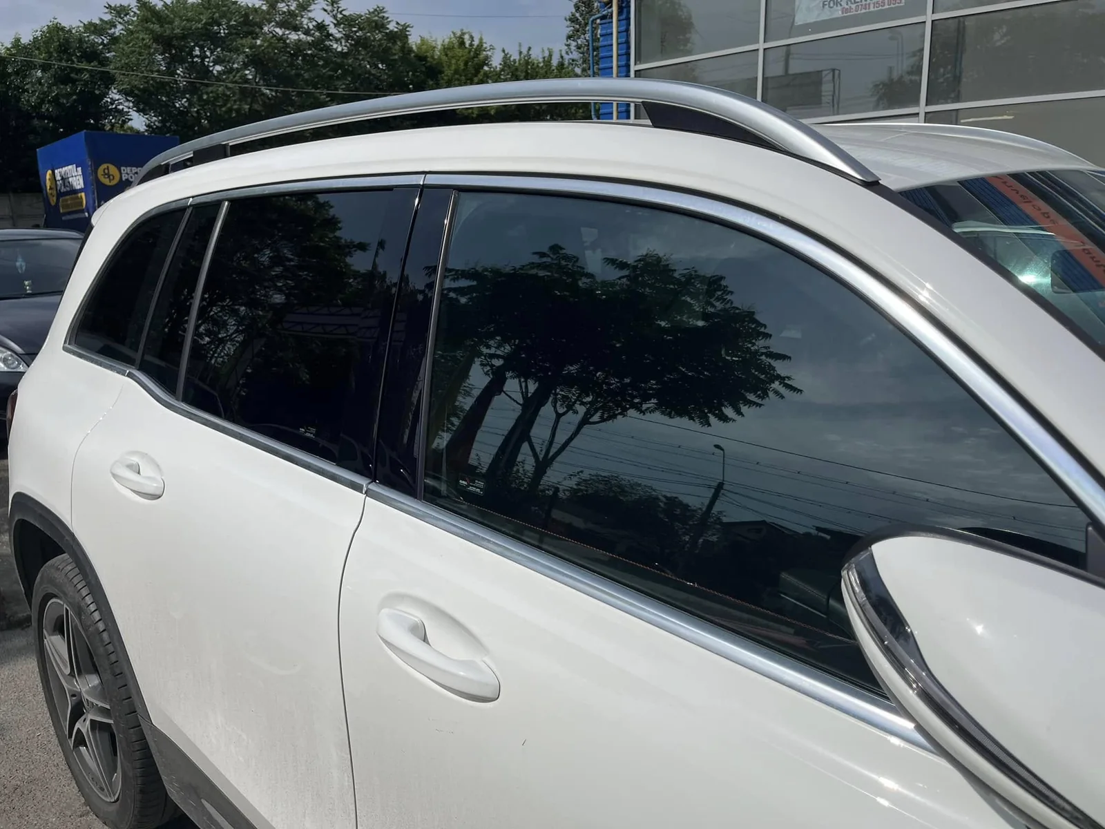 Montaj folie auto în atelierul AutoGlass Galați — fotografia 6